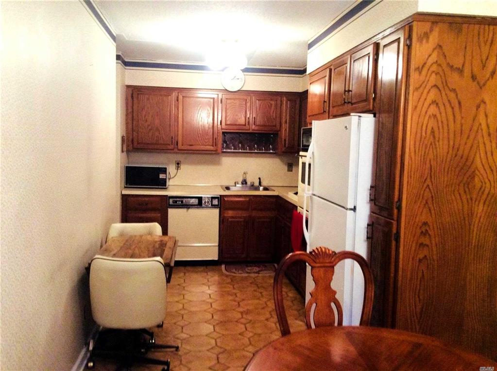 74-25 Calamus Cir Elmhurst Elmhurst NY 11373