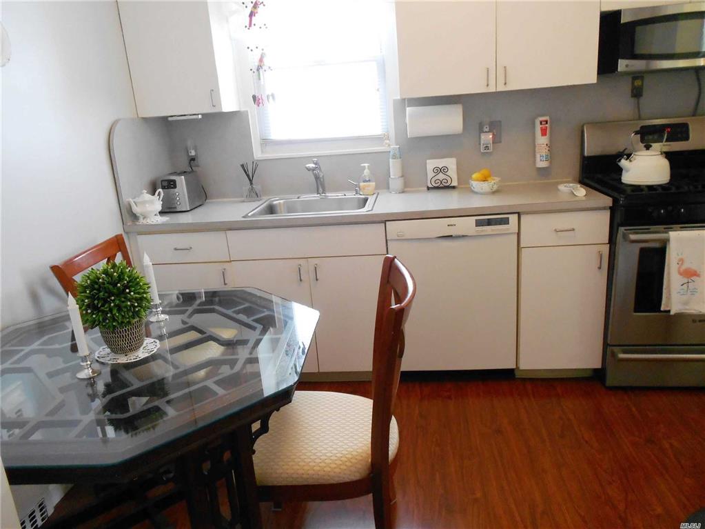 492 Lincoln St Cedarhurst Cedarhurst NY 11516