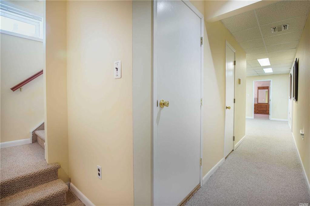 30 Juniper Ave Ronkonkoma Ronkonkoma NY 11779
