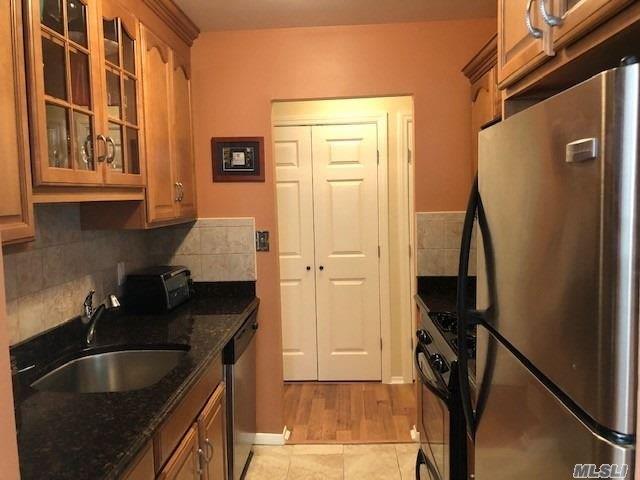 596 Broadway Lynbrook Lynbrook NY 11563