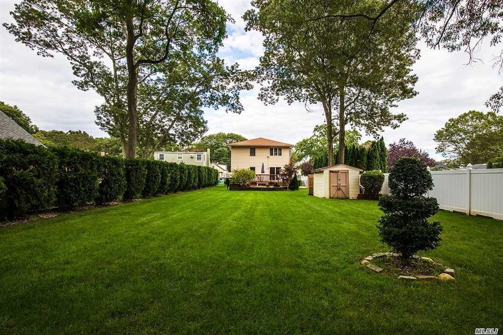 30 Juniper Ave Ronkonkoma Ronkonkoma NY 11779