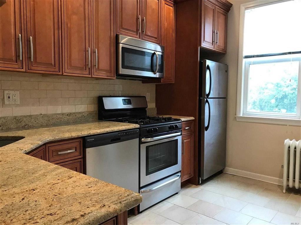 220 Jericho Tpke Floral Park Floral Park NY 11001