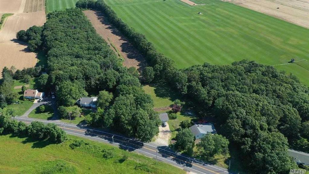 5284 Route 25A Calverton Calverton NY 11933