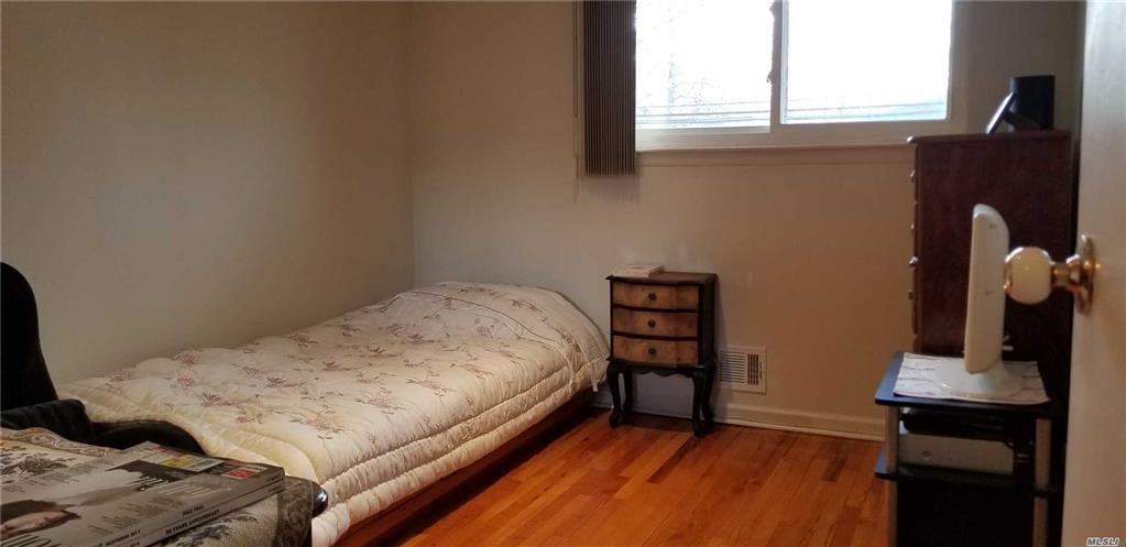 1009 Dartmouth Ln Woodmere Woodmere NY 11598