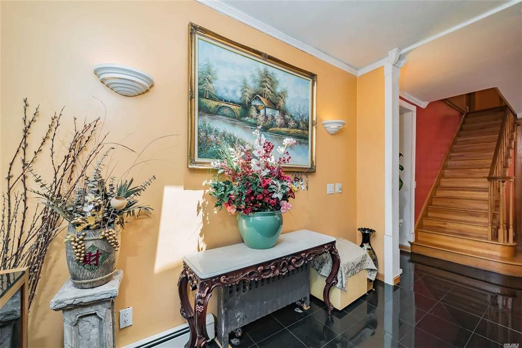 45-23 244th St Douglaston Douglaston NY 11362