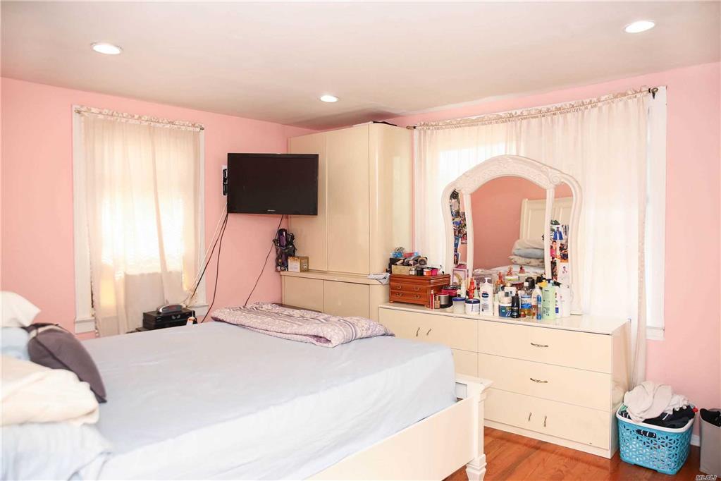 135-07 118th St S. Ozone Park NY 11420