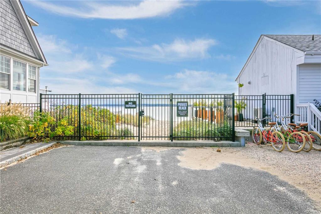 14 Locust St Aquebogue Aquebogue NY 11931