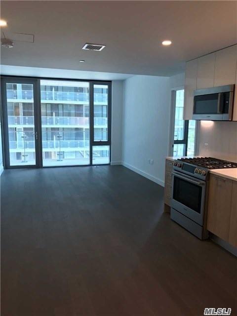 131-03 40th Rd Flushing Flushing NY 11354