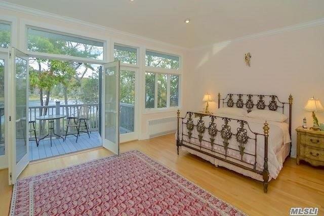 9 Duckwood Ln Hampton Bays Hampton Bays NY 11946