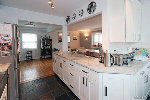 183 Brown St Mineola Mineola NY 11501