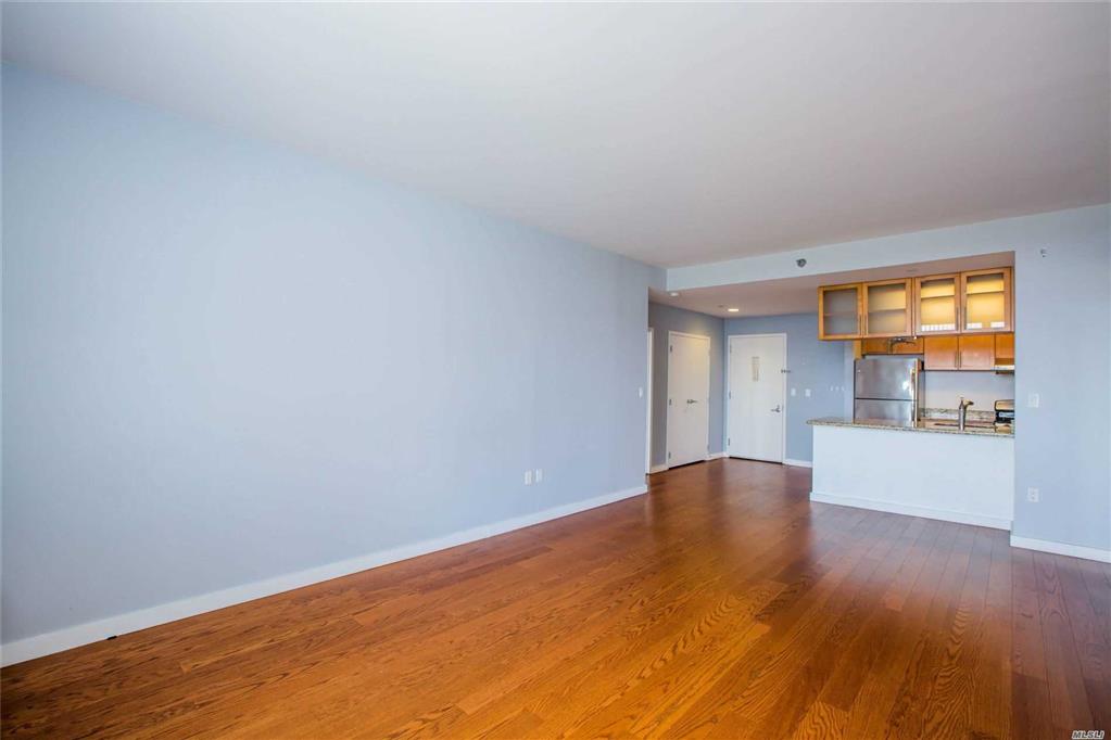 40-28 College Point Blvd Flushing Flushing NY 11354