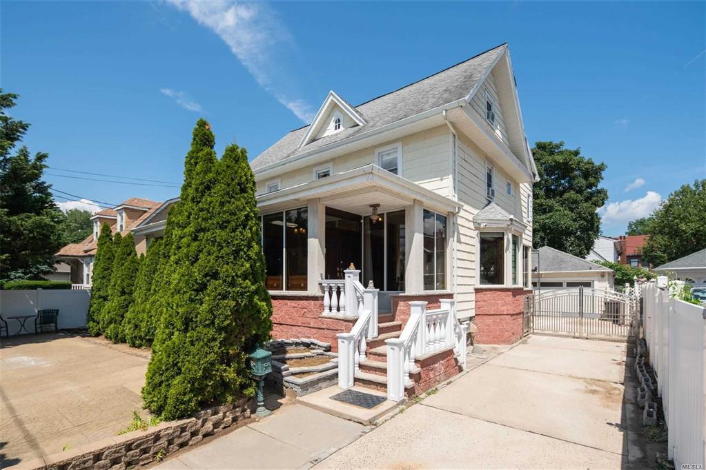 45-23 244th St Douglaston Douglaston NY 11362