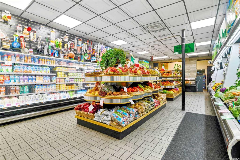 157- 48 Crossbay Blvd Howard Beach Howard Beach NY 11414