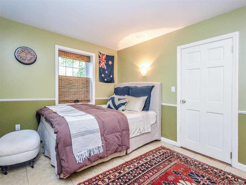 31 Kissam Ln Glen Head Glen Head NY 11545