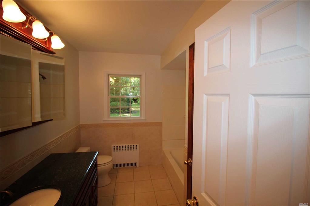 3 Cakewalk Ter Smithtown Smithtown NY 11787