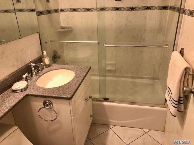 596 Broadway Lynbrook Lynbrook NY 11563