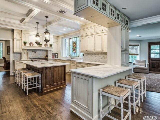 57 North Dr Manhasset Manhasset NY 11030
