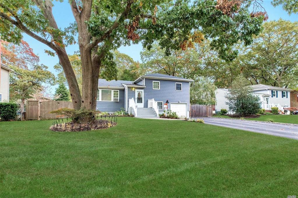 127 Joni Dr W. Sayville W. Sayville NY 11796