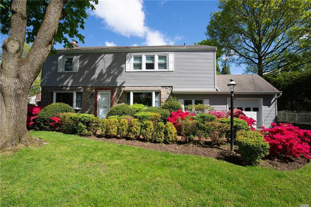 179 Glenmore St E. Williston E. Williston NY 11596