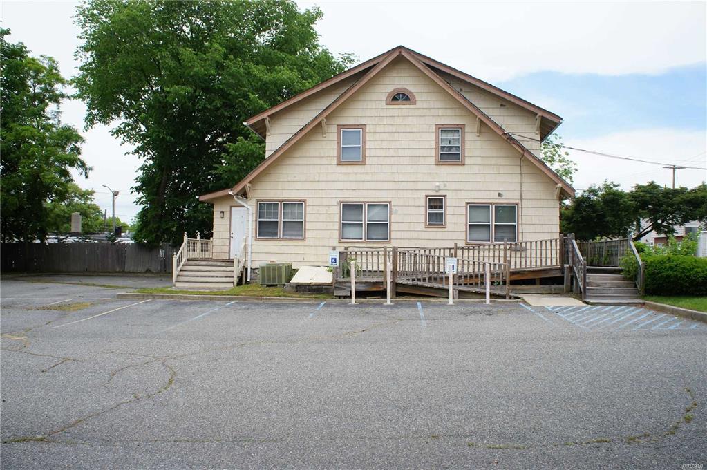 2 & 4 Union Ave Center Moriches Center Moriches NY 11934