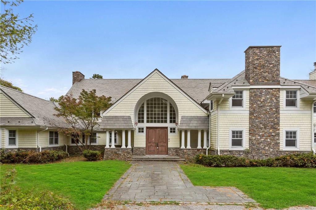 12 Pinetree Ln Old Westbury Old Westbury NY 11568