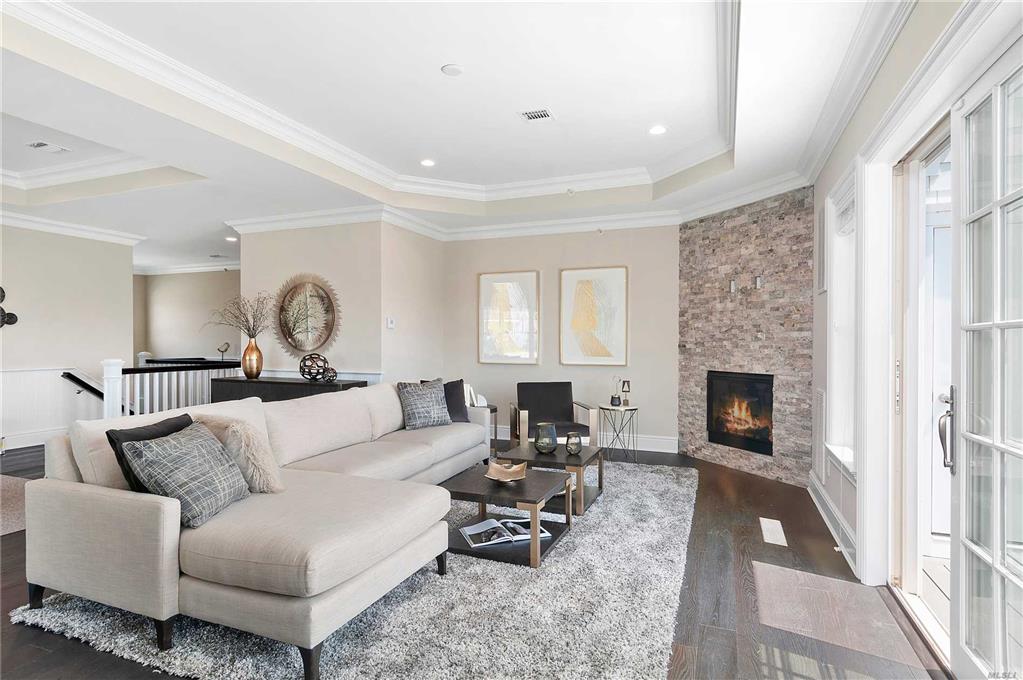 104 Tuckahoe Ln Southampton Southampton NY 11968