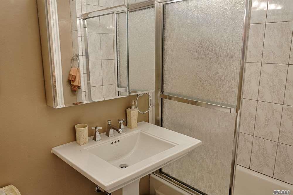 70-31 108 St Forest Hills Forest Hills NY 11375