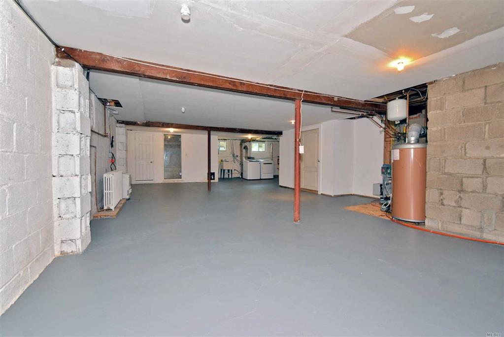 226 Dix Hills Rd Dix Hills Dix Hills NY 11746