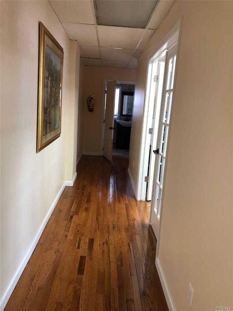 206 Jericho Tpke Floral Park Floral Park NY 11001