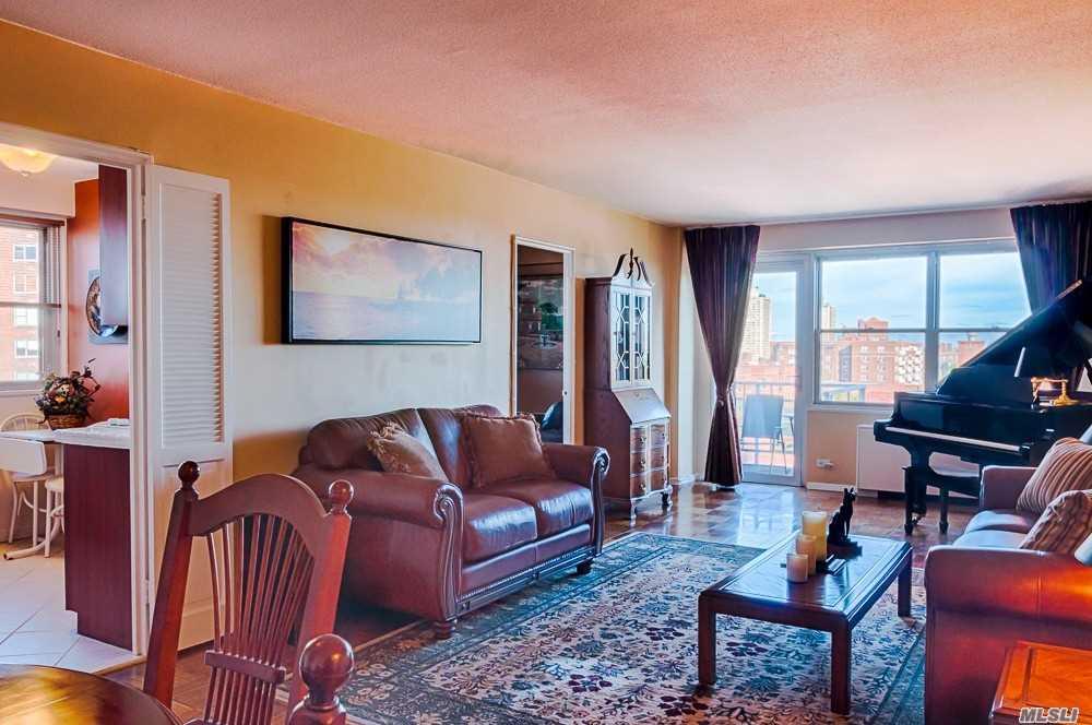 70-31 108 St Forest Hills Forest Hills NY 11375