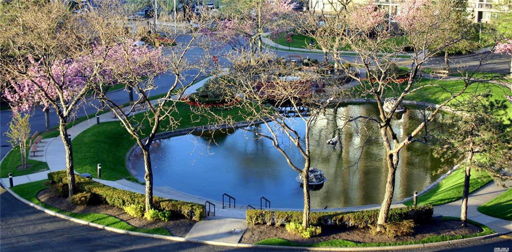 1 Bay Club Dr Bayside Bayside NY 11360