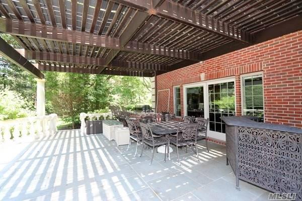 214 Sunset Rd Oyster Bay Cove Oyster Bay Cove NY 11771