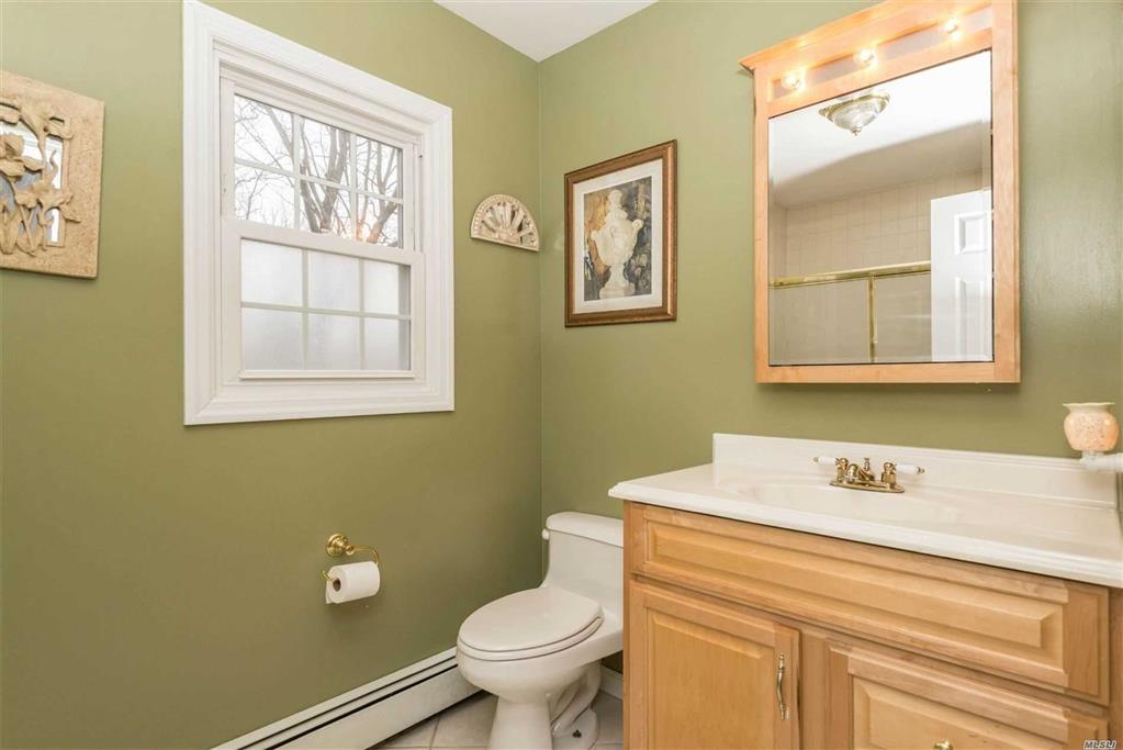 5 Potter Ct Smithtown Smithtown NY 11787