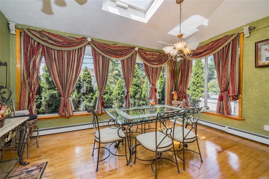 45-23 244th St Douglaston Douglaston NY 11362