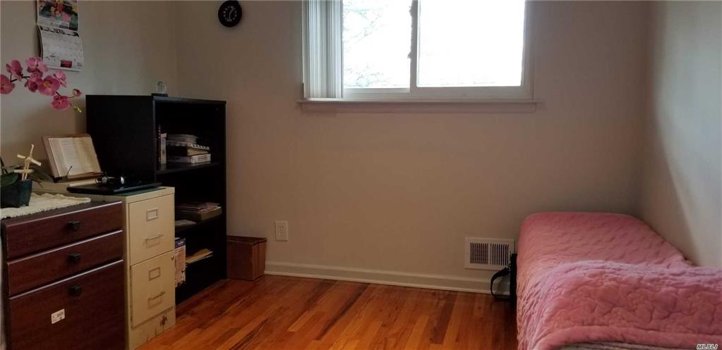 1009 Dartmouth Ln Woodmere Woodmere NY 11598