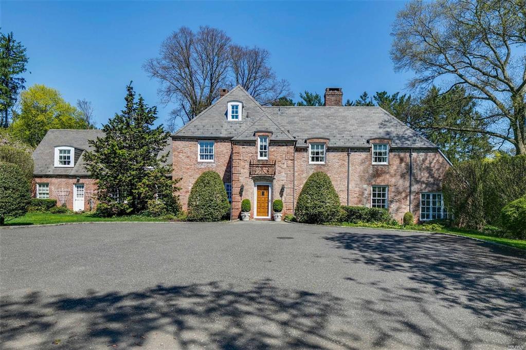 2 Hoaglands Ln Old Brookville Old Brookville NY 11545