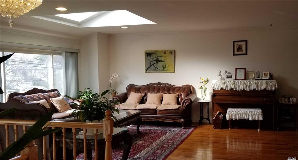 1009 Dartmouth Ln Woodmere Woodmere NY 11598