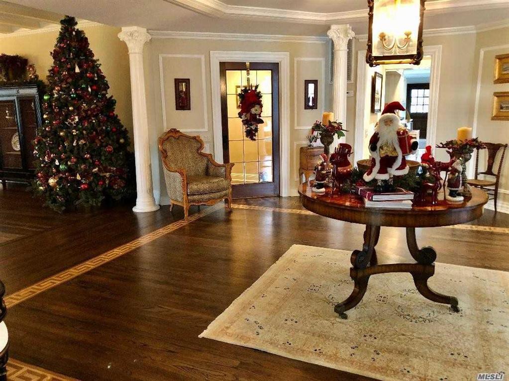 57 North Dr Manhasset Manhasset NY 11030
