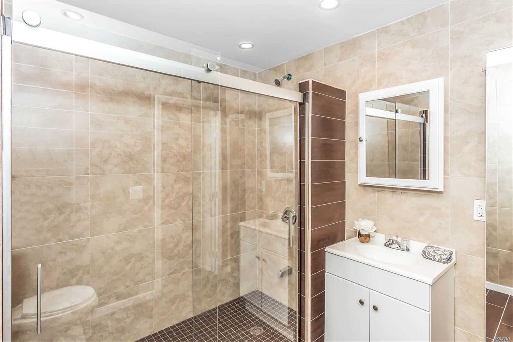 160-16 33rd Ave Flushing Flushing NY 11358