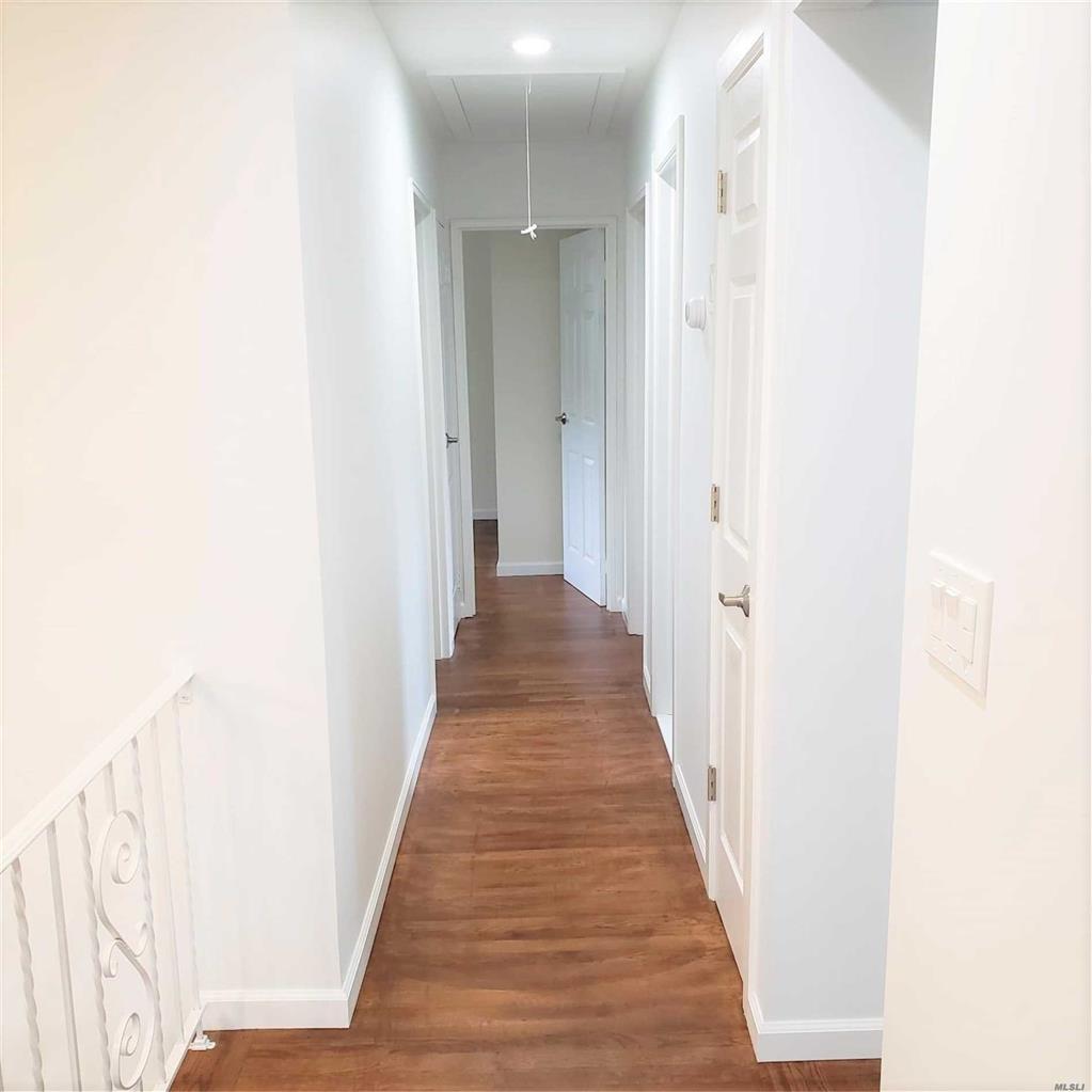 42 Butterfly Dr Hauppauge Hauppauge NY 11788