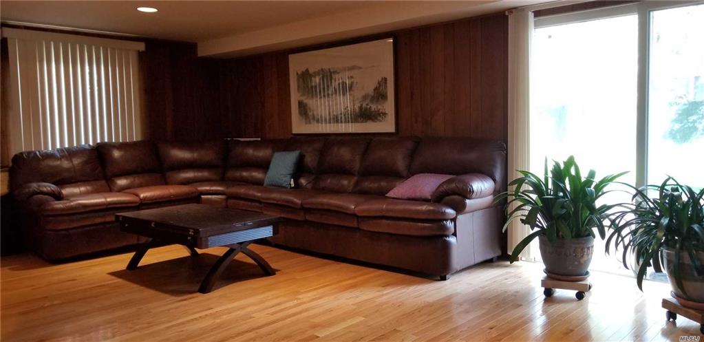 1009 Dartmouth Ln Woodmere Woodmere NY 11598