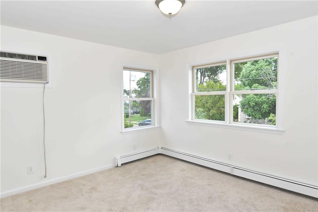 203 Wellington Rd S Garden City Garden City NY 11530