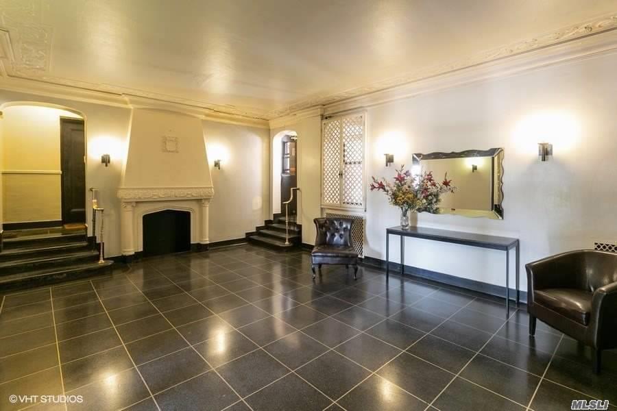 141 Woodmere Blvd Woodmere Woodmere NY 11598