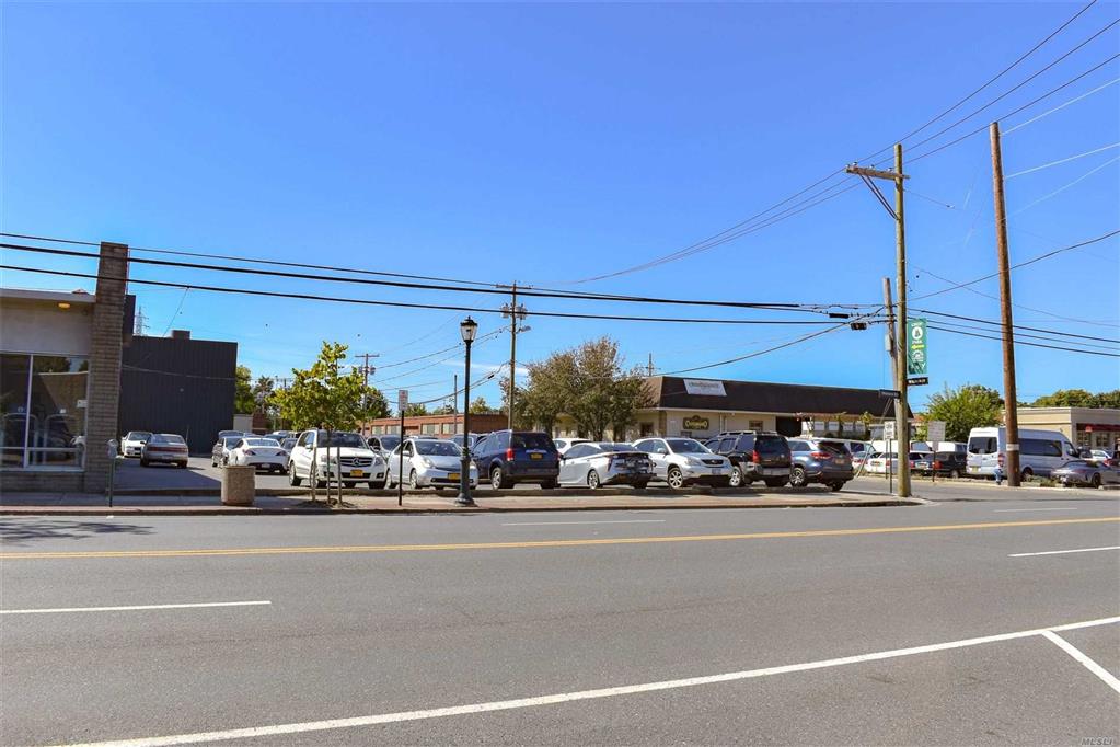 640-650 Merrick Rd Lynbrook Lynbrook NY 11563