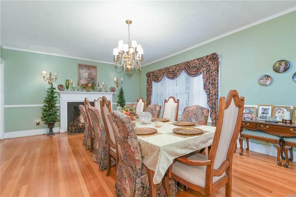 5 Kohlsaat Ct Smithtown Smithtown NY 11787