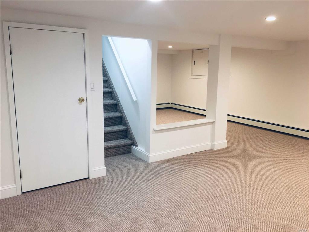 82 Avenue D Holbrook Holbrook NY 11741