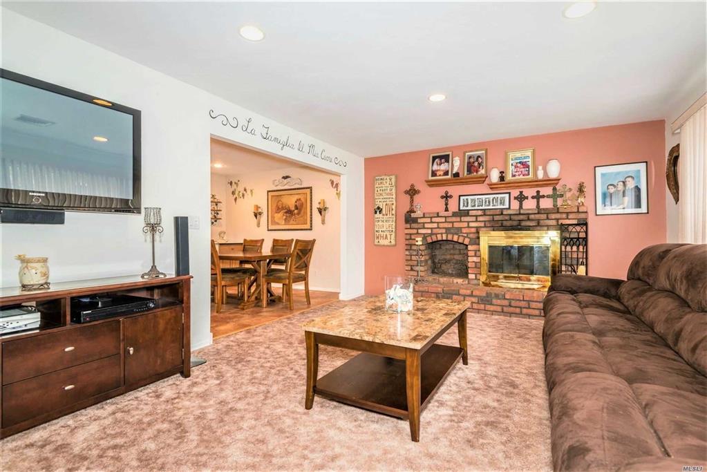 5 Potter Ct Smithtown Smithtown NY 11787