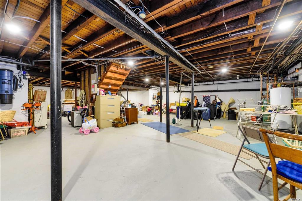 213 Albon Rd Hewlett Harbor Hewlett Harbor NY 11557
