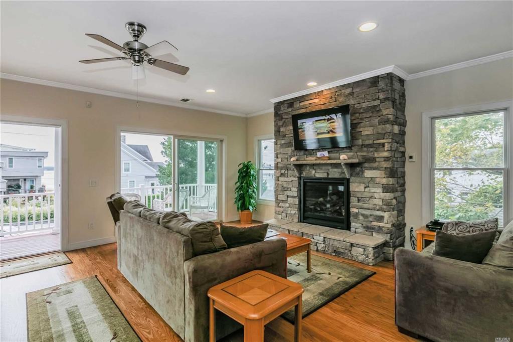 14 Locust St Aquebogue Aquebogue NY 11931