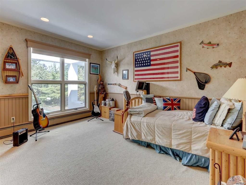 1250 Veeder Dr Hewlett Bay Park Hewlett Bay Park NY 11557